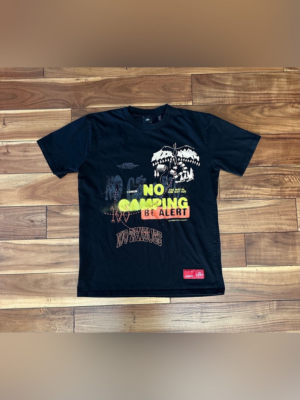 100 Thieves No Camping Be Alert Graphic Tee Black M